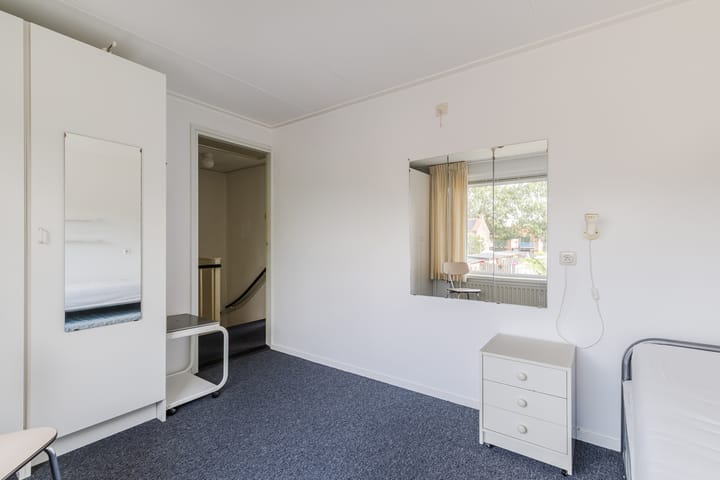 Photo 24 of Troelstrastraat 3