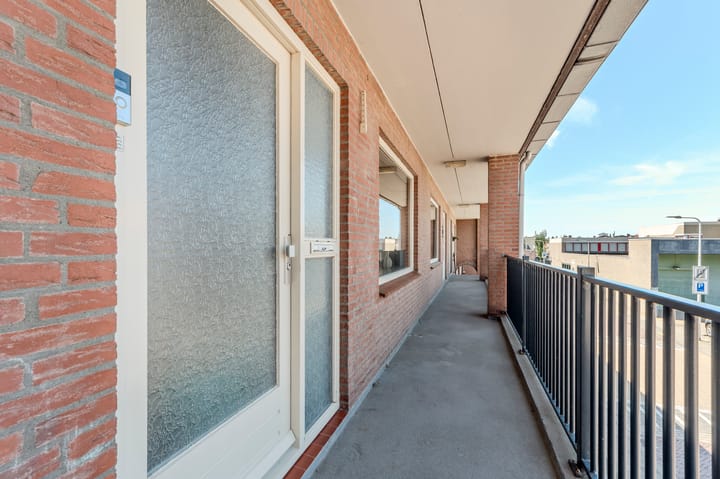 Foto 8 van Elleboogstraat 17