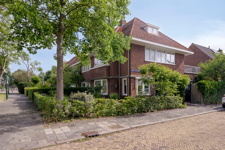 Foto 2 van Bisschop Bottemannestraat 78