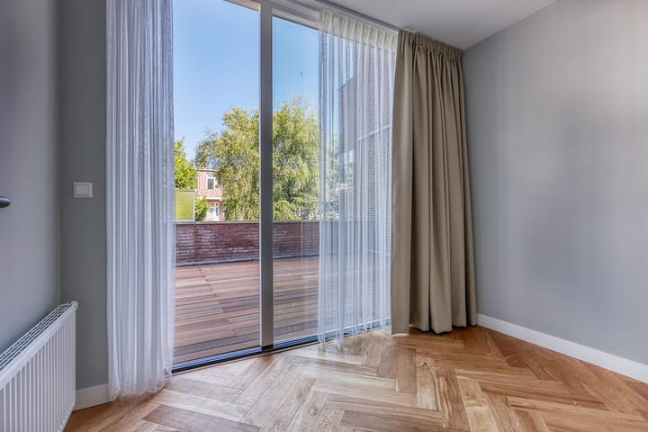 Foto 16 van Perenstraat 321