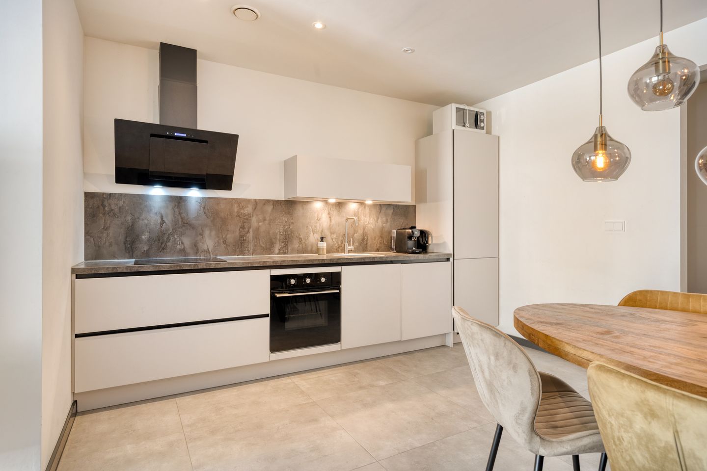 Foto 10 van Leenderweg 55-A