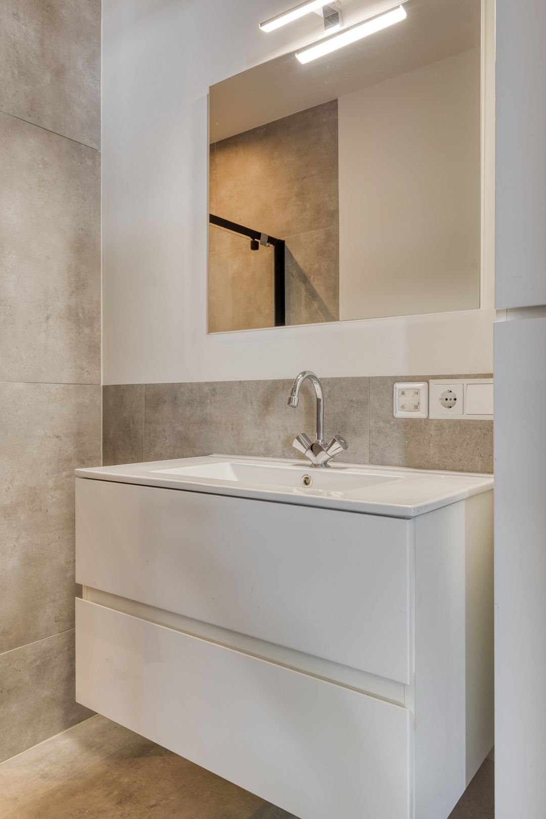 Foto 22 van Leenderweg 55-A