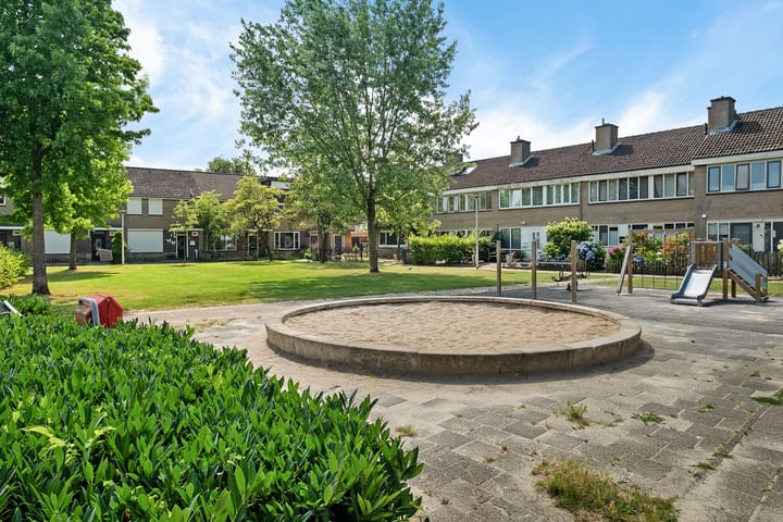 Photo 2 of J.C. Bloemstraat 20