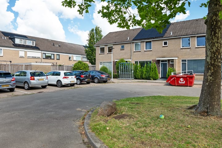 Photo 3 of J.C. Bloemstraat 20