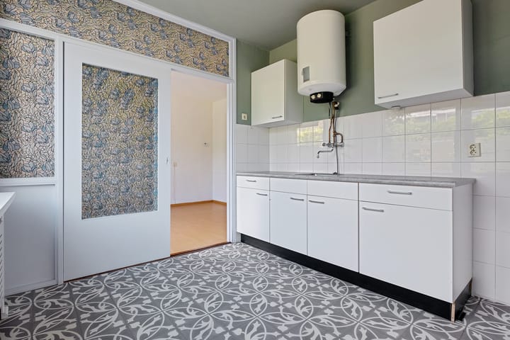 Photo 10 of J.C. Bloemstraat 20