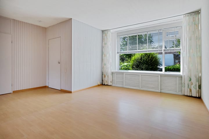 Photo 12 of J.C. Bloemstraat 20