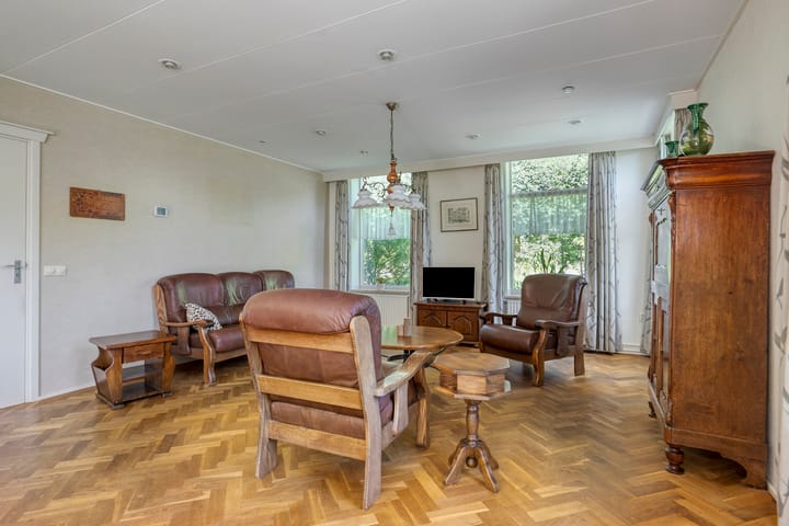 Foto 11 van Molenstraat 18