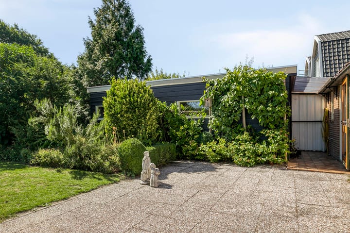 Foto 32 van Molenstraat 18