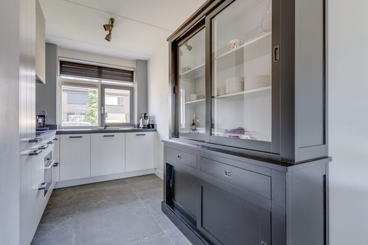 Photo 19 of Willem de Zwijgerlaan 88