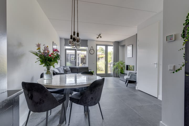 Photo 23 of Willem de Zwijgerlaan 88