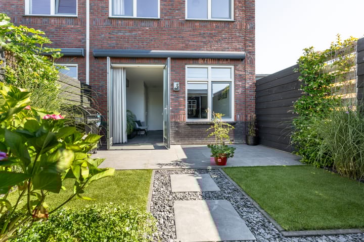 Photo 41 of Willem de Zwijgerlaan 88