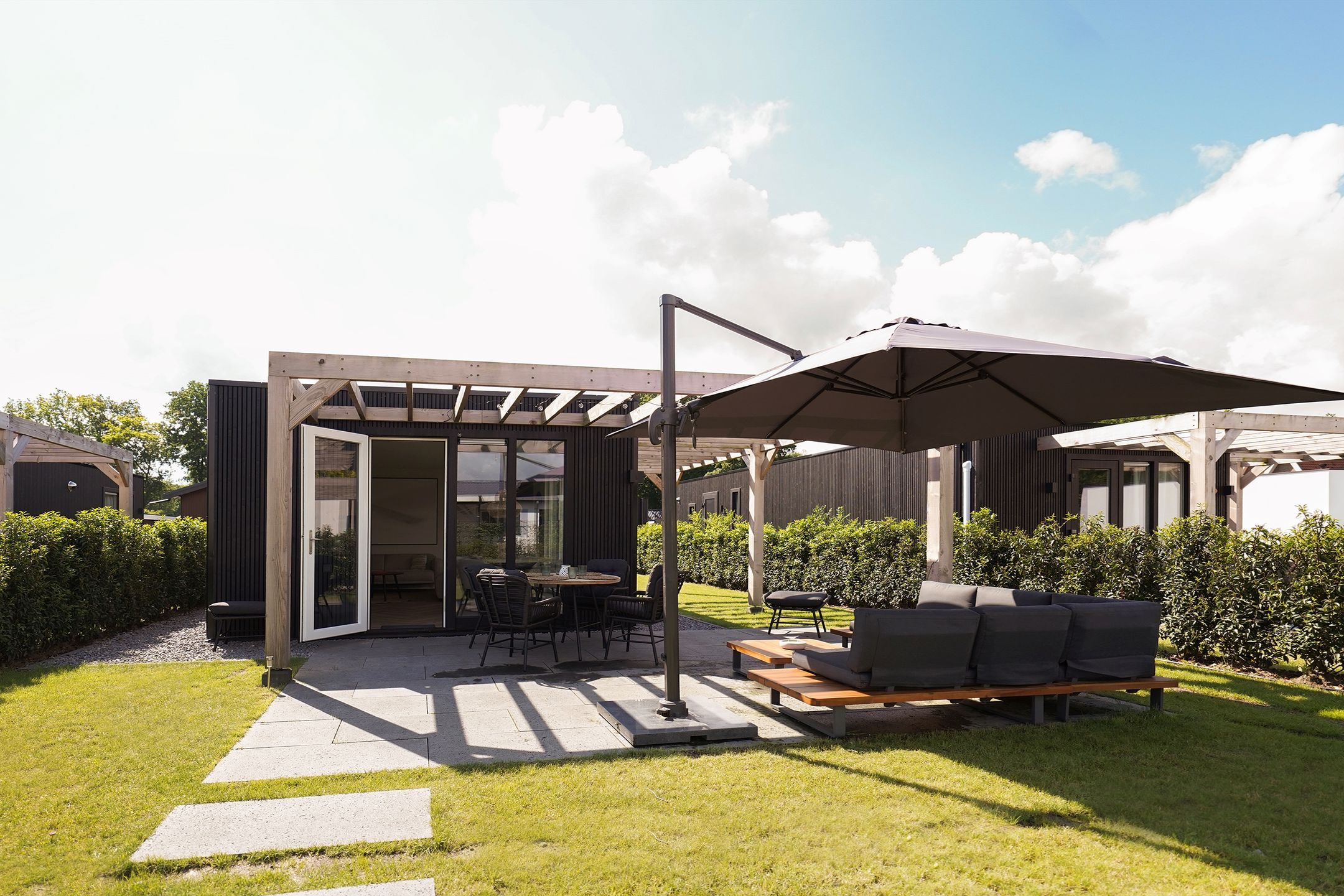 2-bedroom freehold villa in Ermelo — photo 1 of 5