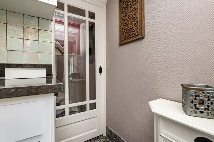 Photo 14 of Spuistraat 50