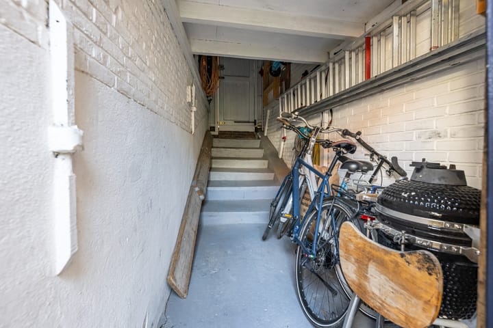 Photo 32 of Spuistraat 50