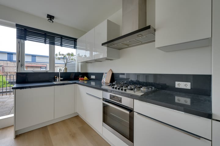 Photo 15 of Westerstraat 76-B