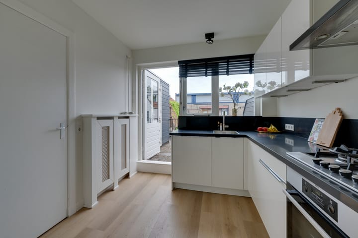 Photo 16 of Westerstraat 76-B