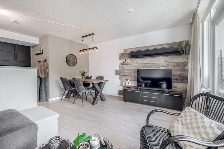 Foto 12 van Hannie Schaftrode 100