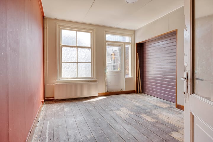 Photo 6 of Weerstraat 13