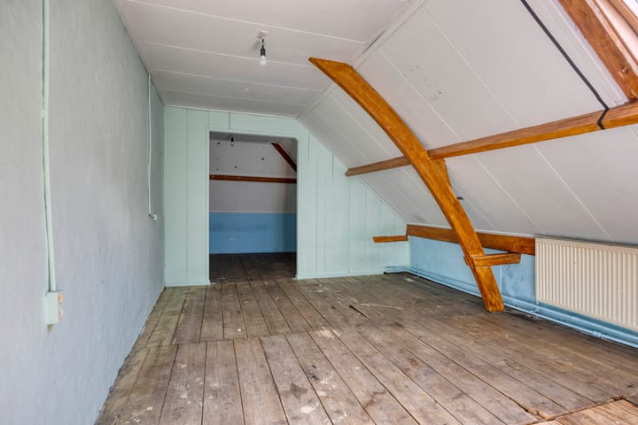 Photo 15 of Weerstraat 13