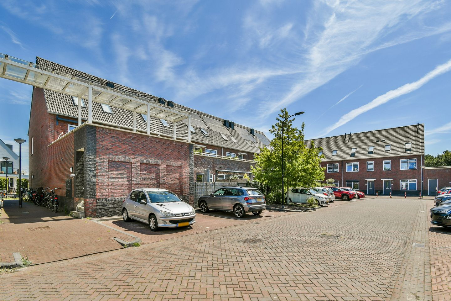 Foto 1 van Benedenland 24