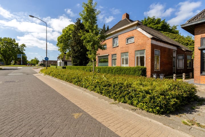 Photo 4 of Hoofdstraat 113