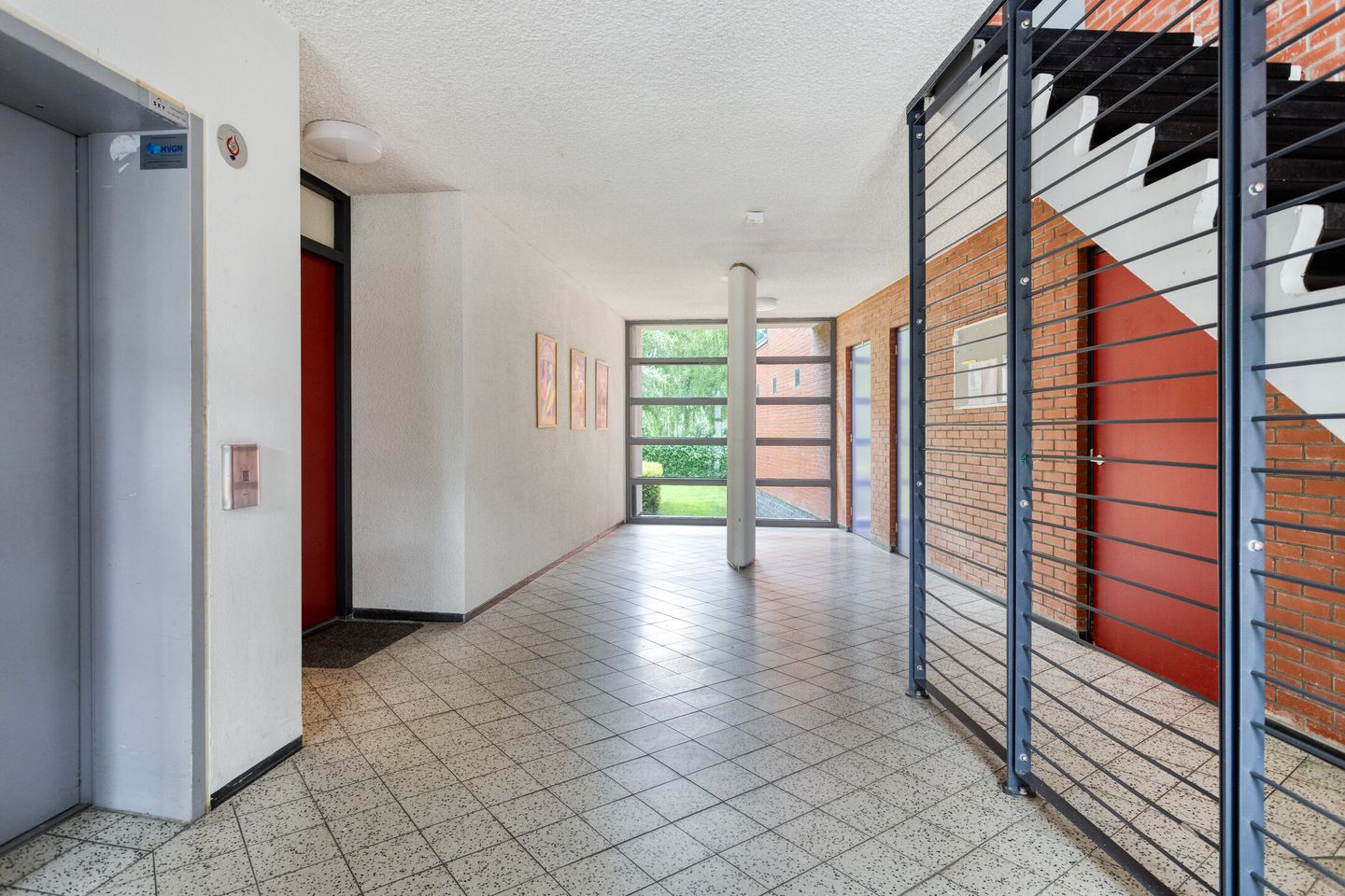 Photo 40 of A. Jacobsstraat 161