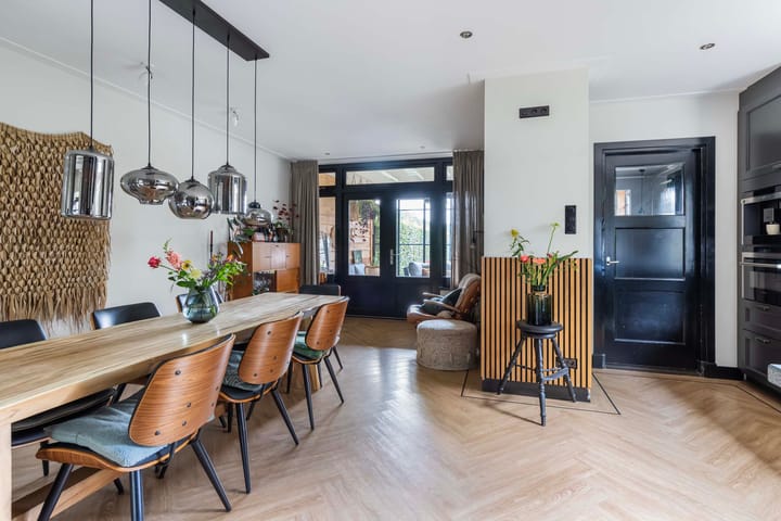 Foto 17 van Molenstraat 18