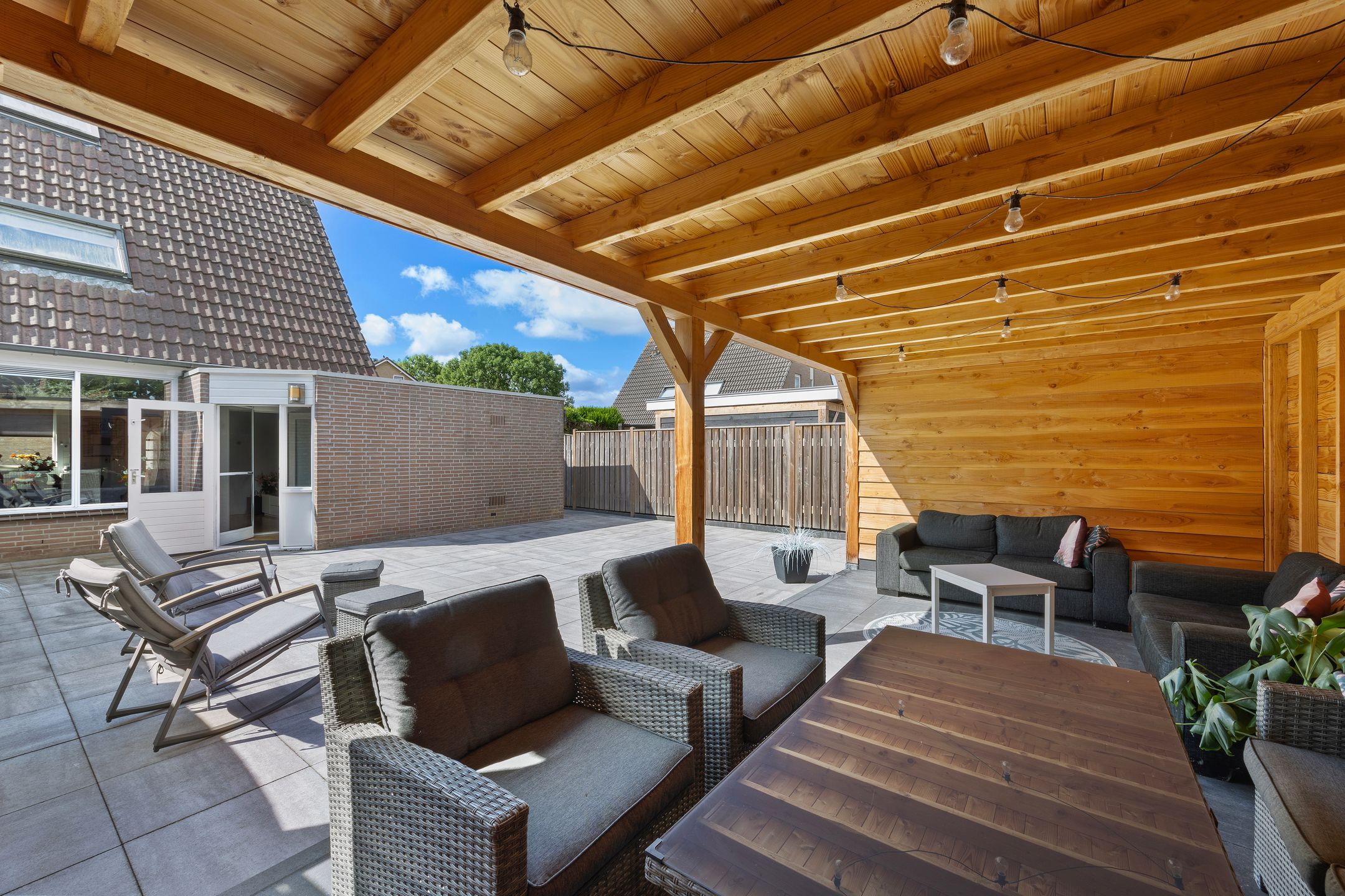 Foto 24 van van der Beekstraat 32