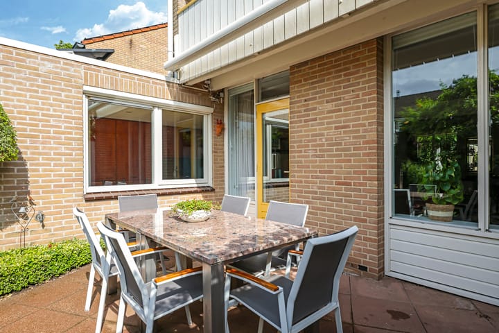 Photo 51 of Bastinglaan 58