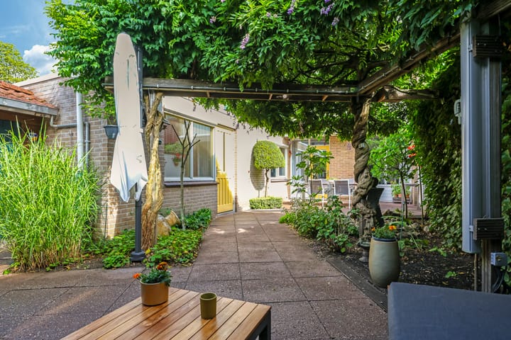 Photo 62 of Bastinglaan 58