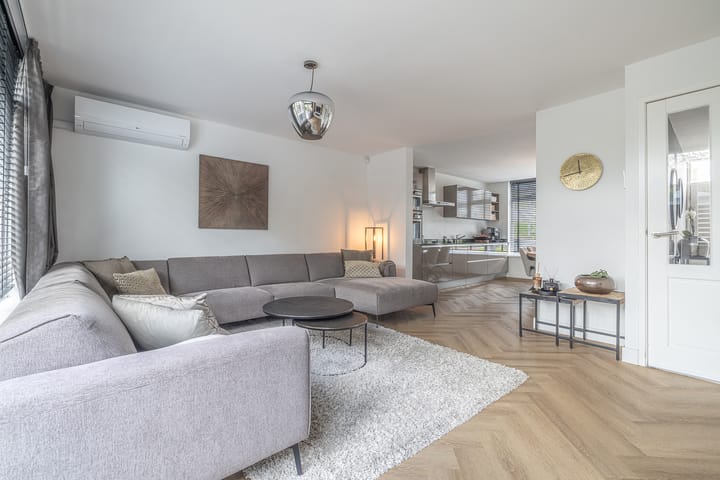 Foto 7 van Blauwgras 87