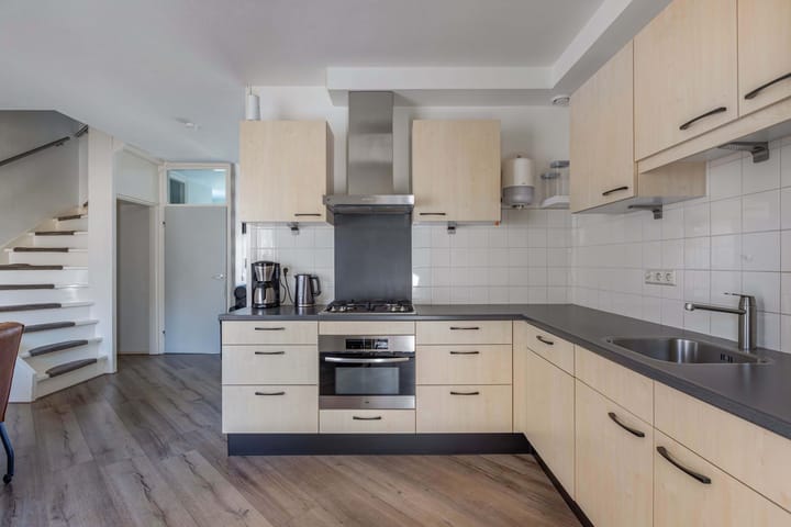 Photo 15 of Cammingastraat 66