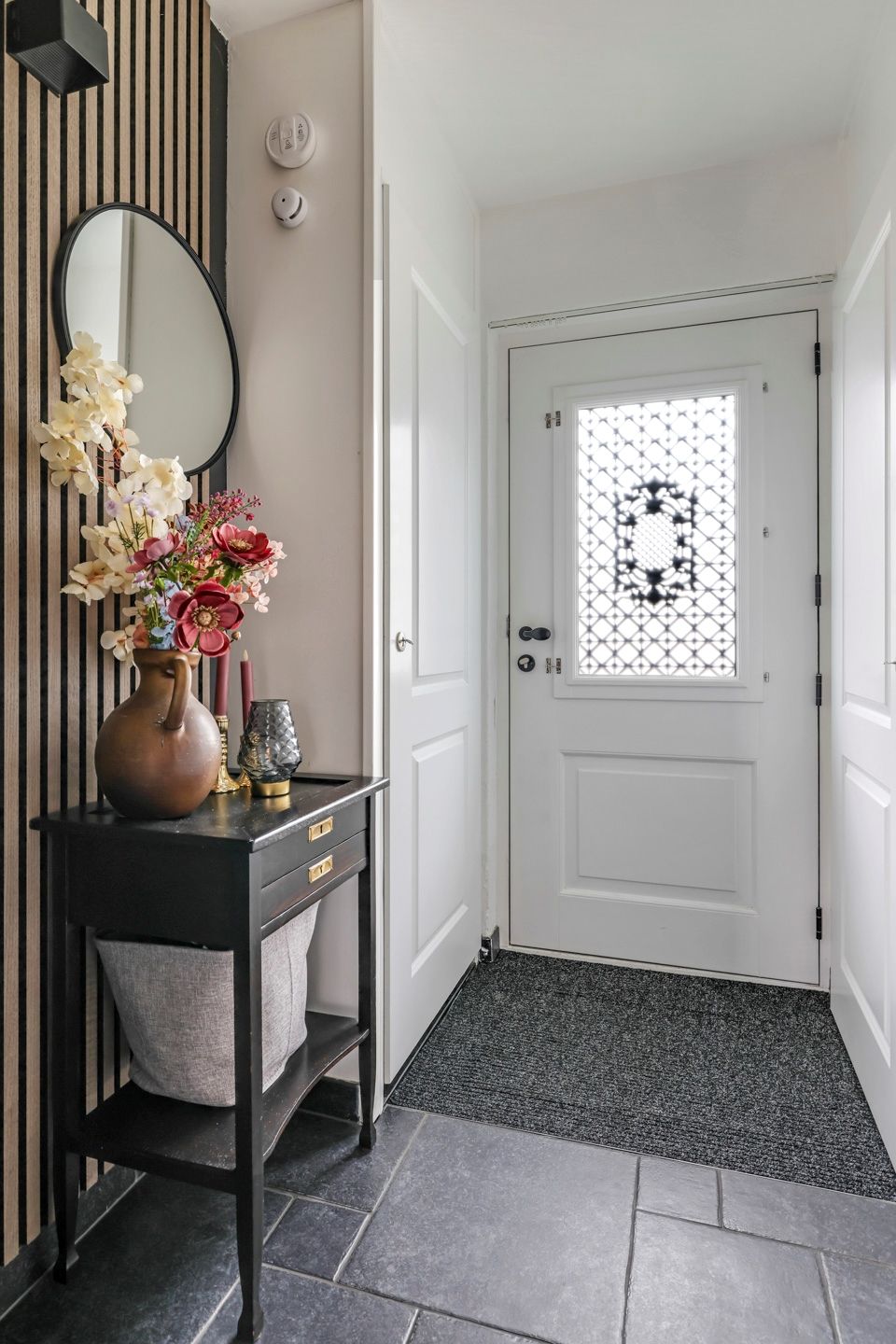 Photo 9 of Ornament 2