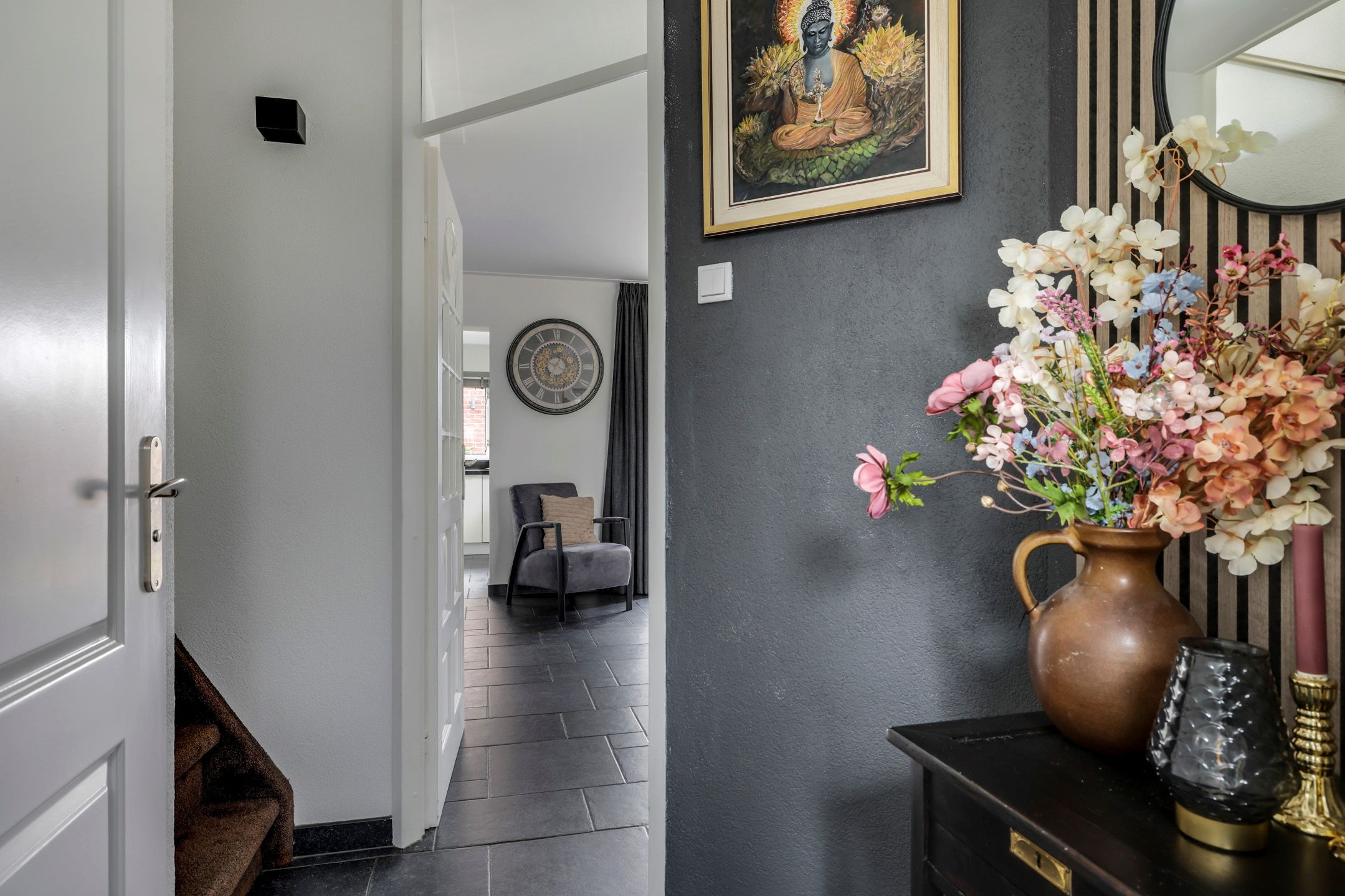 Photo 12 of Ornament 2