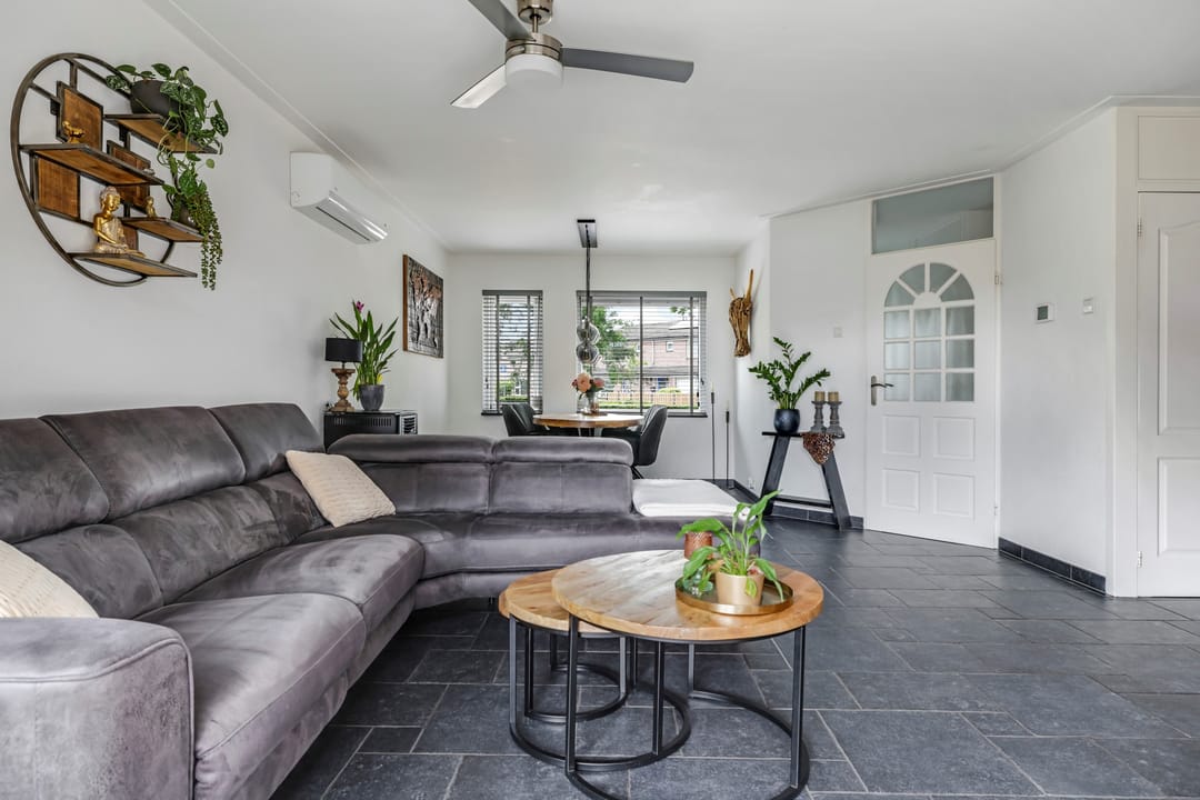 Photo 13 of Ornament 2