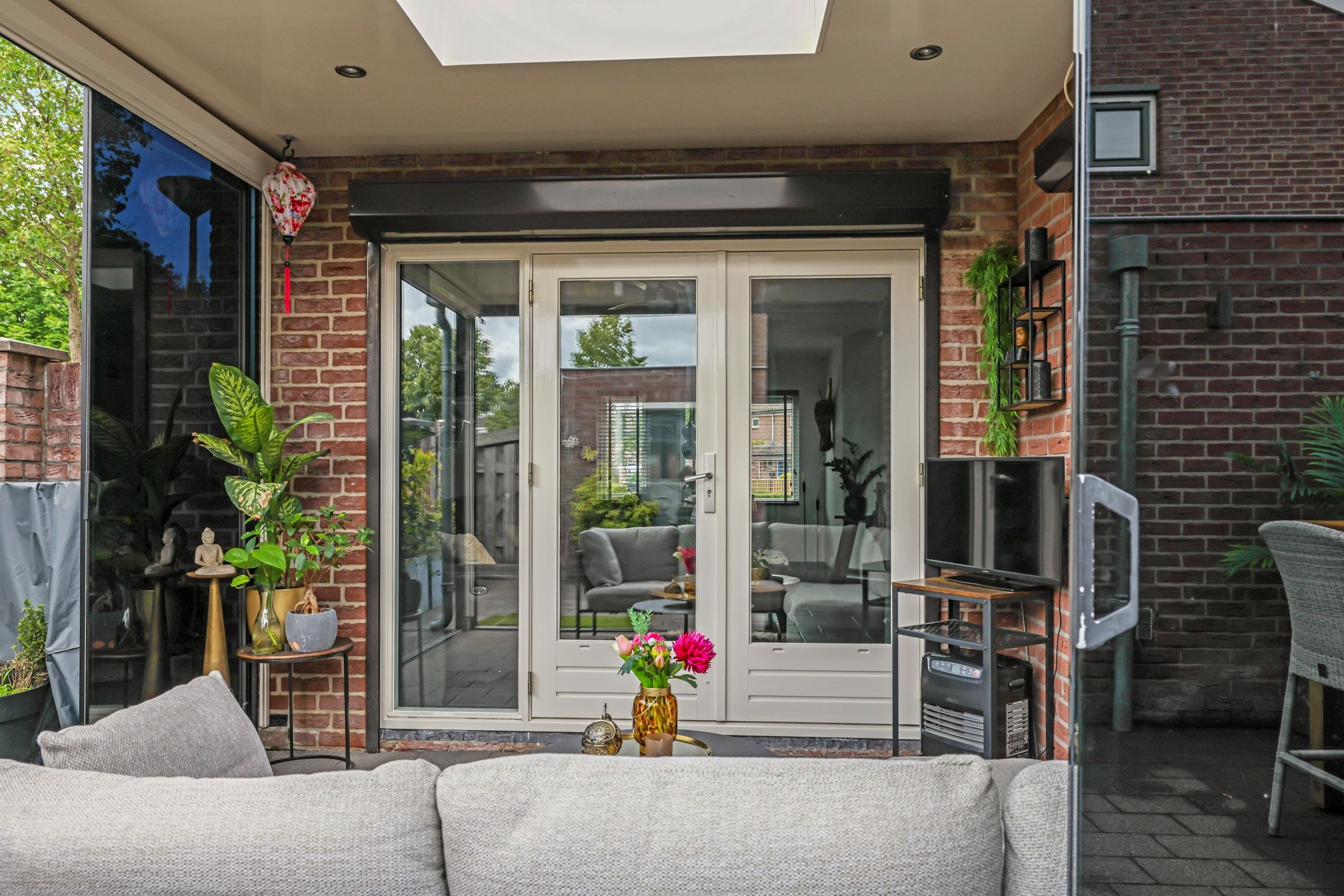 Photo 54 of Ornament 2