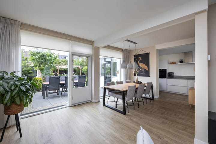 Foto 10 van Aart van der Leeuwstraat 15