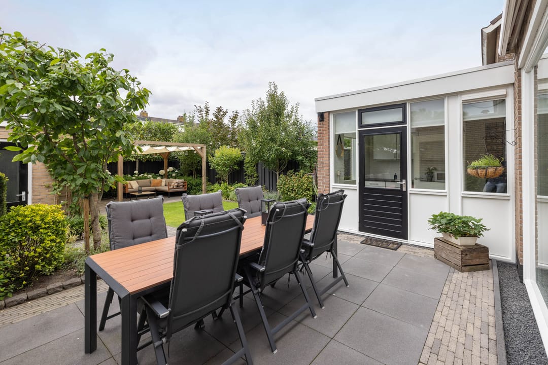 Foto 28 van Aart van der Leeuwstraat 15