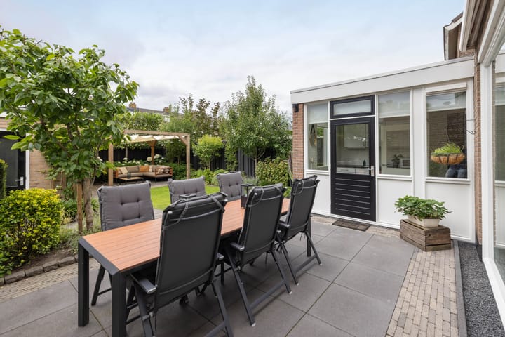 Foto 28 van Aart van der Leeuwstraat 15