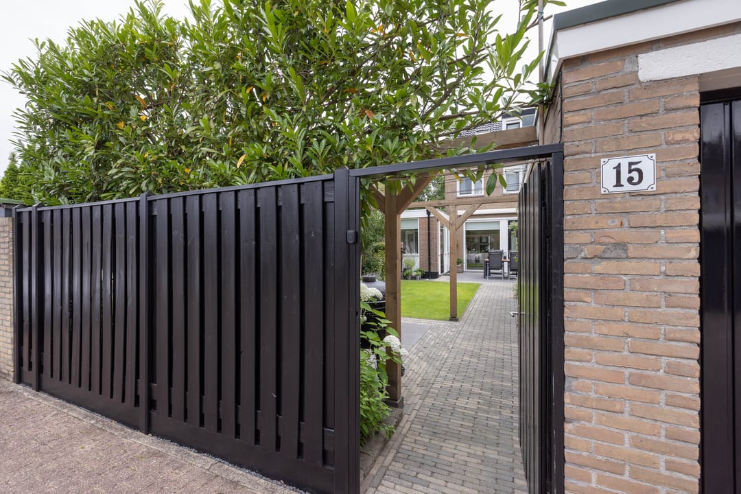 Foto 38 van Aart van der Leeuwstraat 15