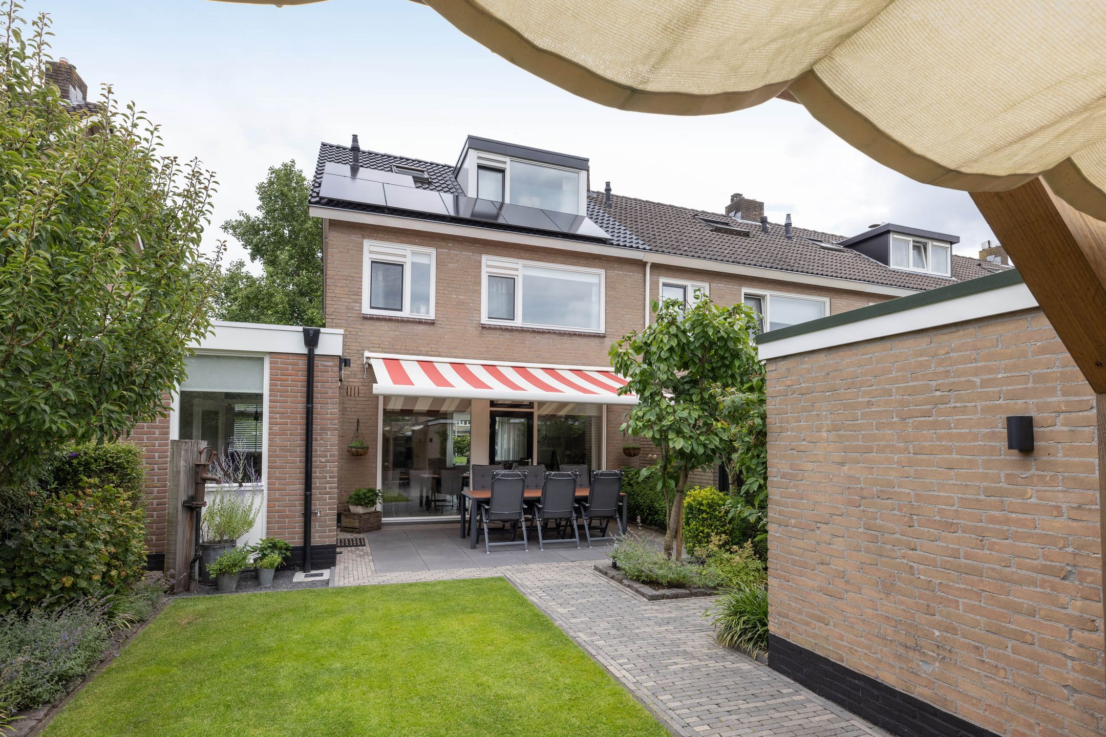 Foto 39 van Aart van der Leeuwstraat 15