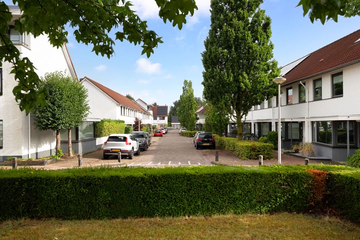 Foto 5 van Willem Alexanderhof 9