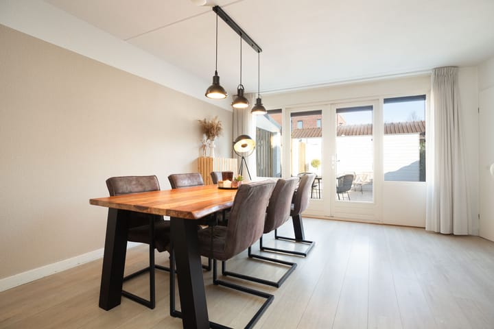 Foto 17 van Willem Alexanderhof 9