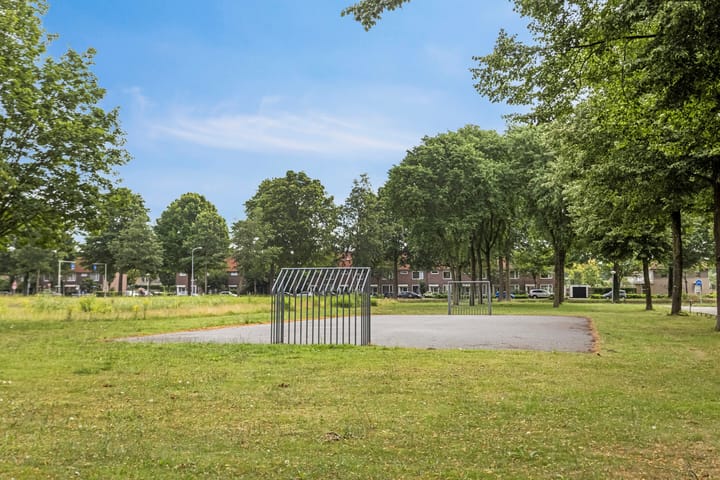 Foto 24 van Vlierbesplein 19