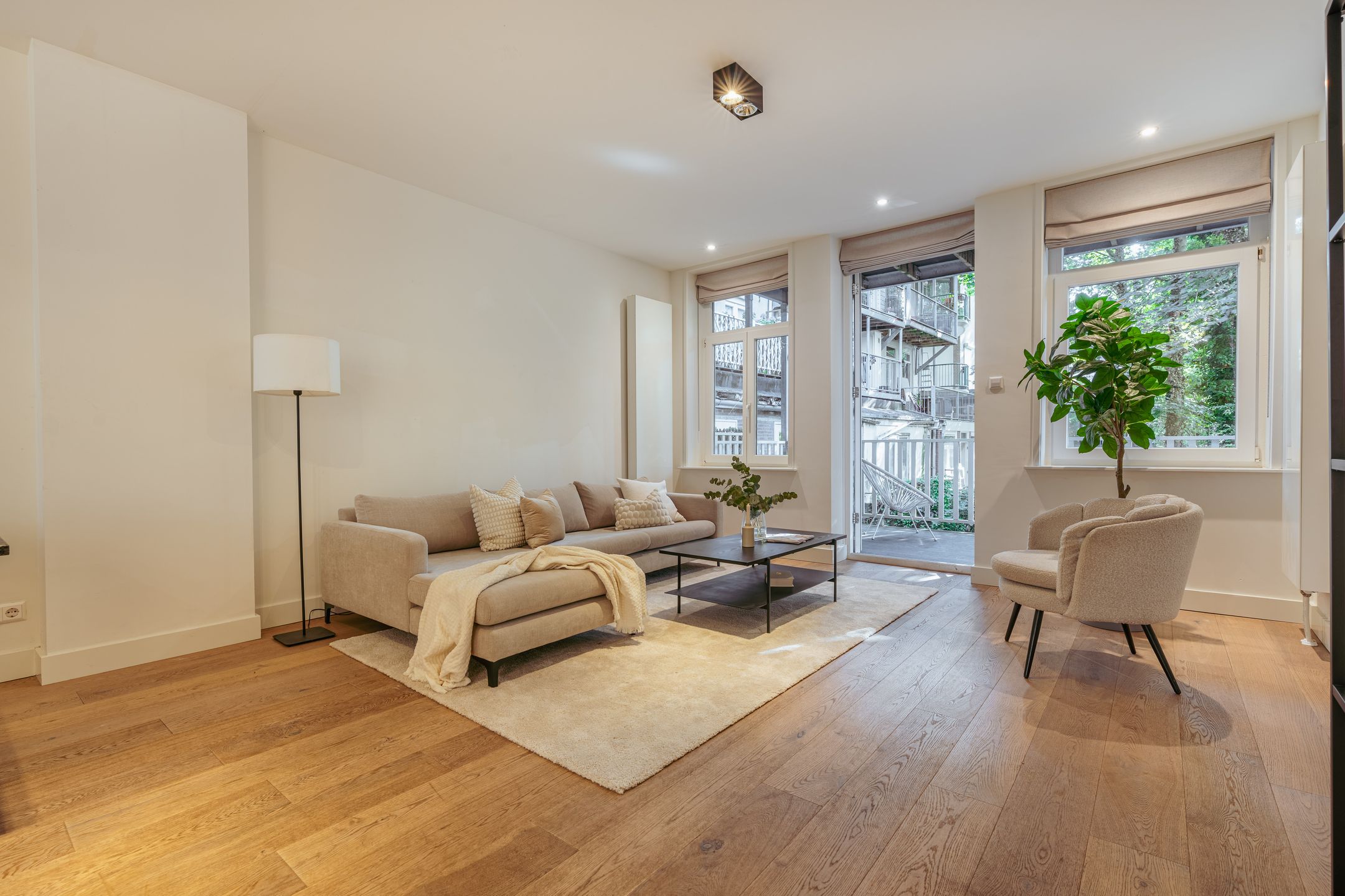 Photo 6 of Da Costastraat 101-H