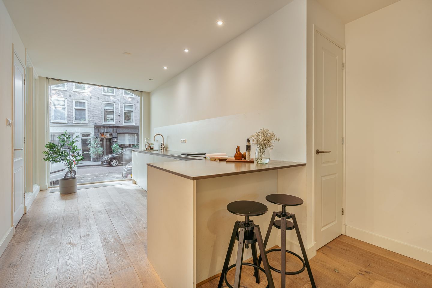 Photo 10 of Da Costastraat 101-H