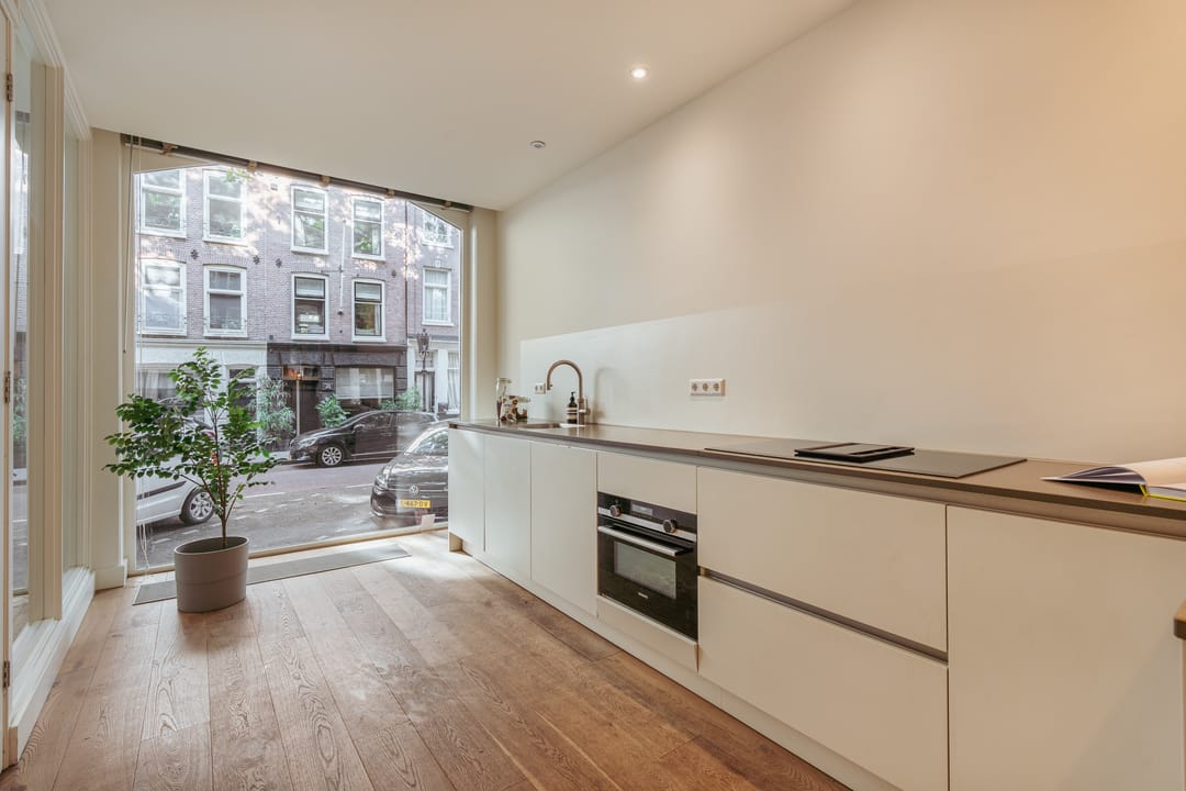 Photo 11 of Da Costastraat 101-H