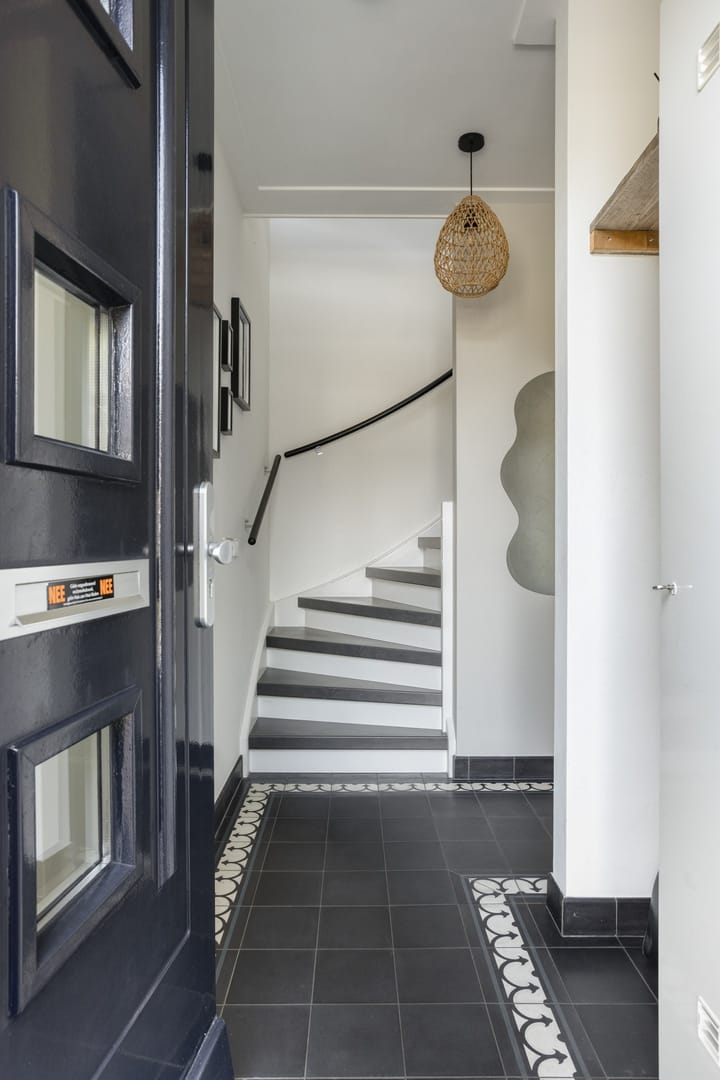 Photo 12 of Maatschappijstraat 31