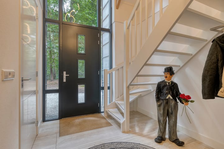 Photo 10 of Almenseweg 6