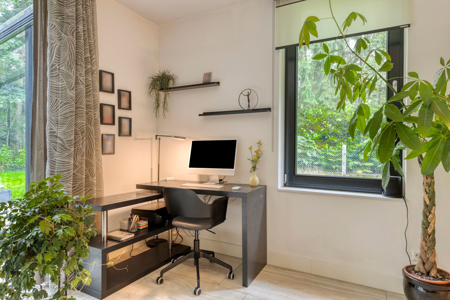 Foto 20 van Almenseweg 6